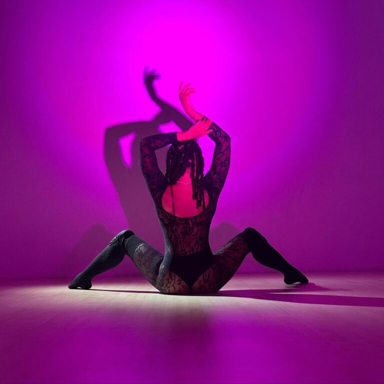 Instagram post from athleticayogaparis. This post is in position 3.