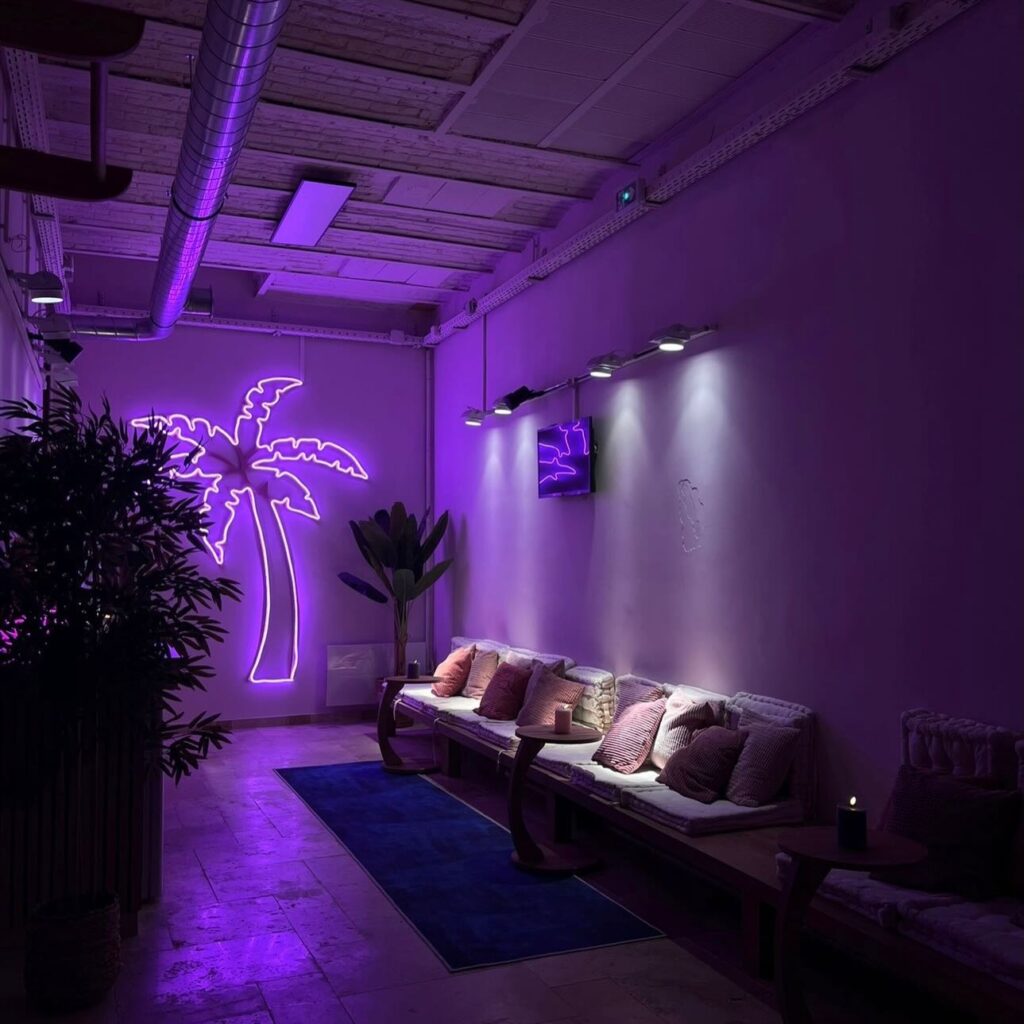 Instagram post from athleticayogaparis. This post is in position 1.