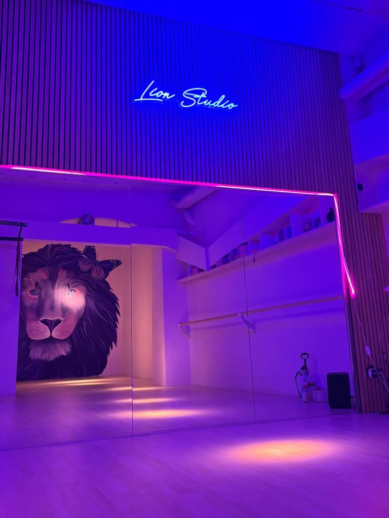 Instagram post from athleticayogaparis. This post is in position 10.